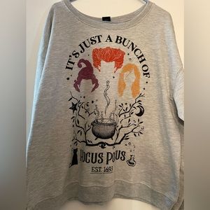 Hocus Pocus sweatshirt, never been worn, XXL